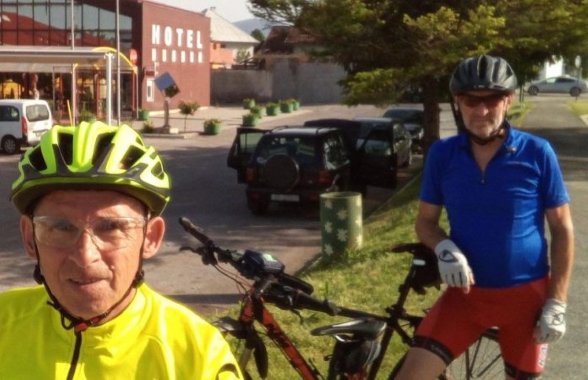 DVA JAHAČA, NA DVA KOTAČA, U VATIKAN - Ogulin u srcu